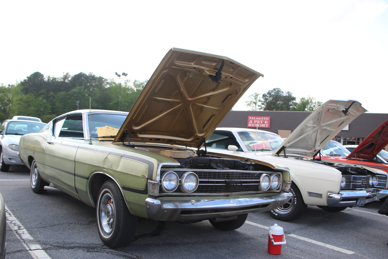 Illustration for article titled Took the Boomer Special to a Chevy Club Cruise In